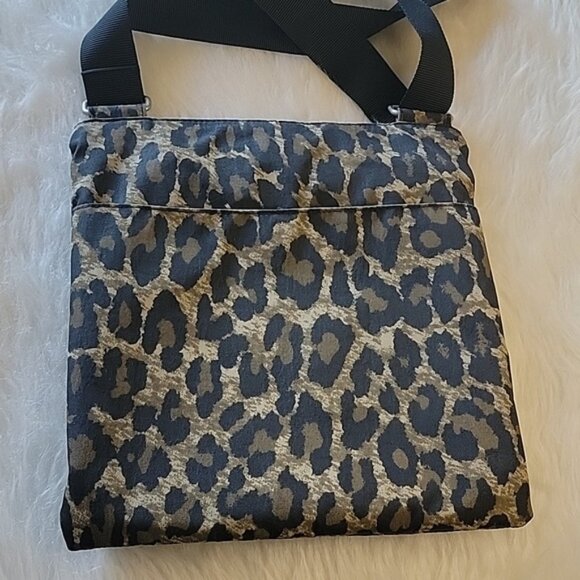 BAGGALLI Nylon Leopard Print Adjustable Crossbody Shoulder Strap Bag - Picture 3 of 12